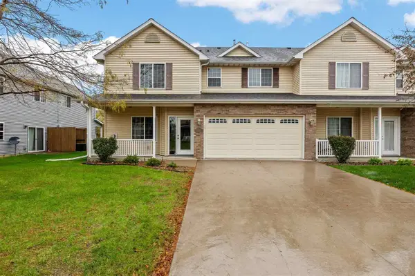 1492 Burr Dr, North Liberty, IA 52317