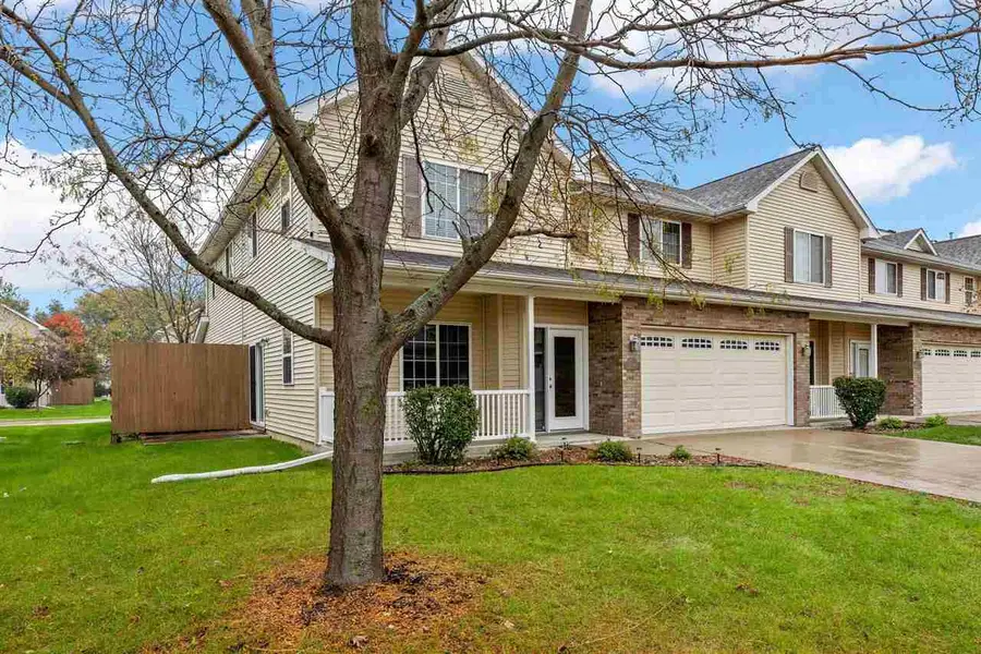 1492 Burr Dr, North Liberty, IA 52317 - #2