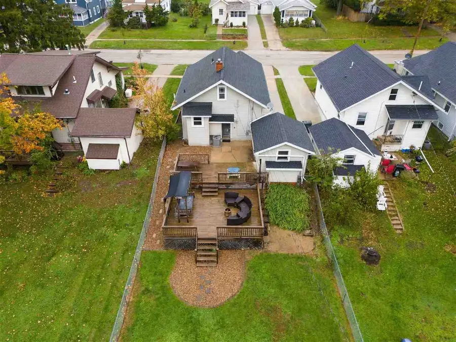 421 33rd St NE, Cedar Rapids, IA 52402 - #3