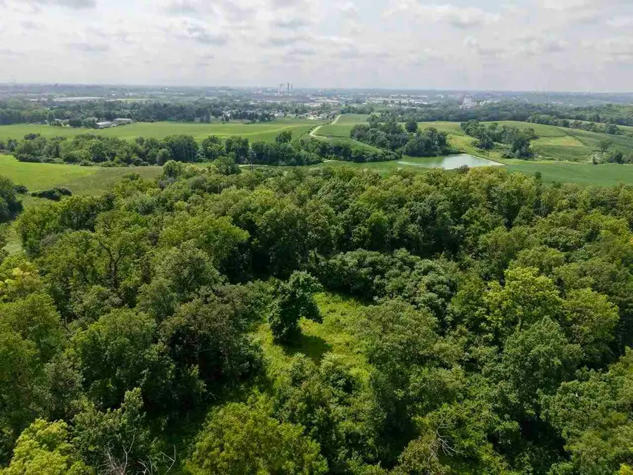 Sunshine St SW, Cedar Rapids, IA 52404 - #3