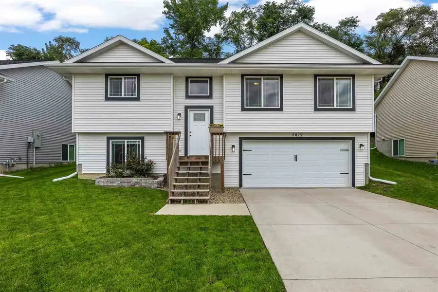 2012 SW Holly Meadow Ave, Cedar Rapids, IA 52404 - #2