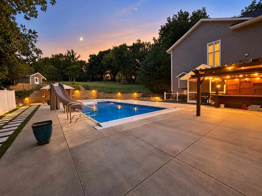 1432 Hickory Hollow Road, Solon, IA 52333 - #2