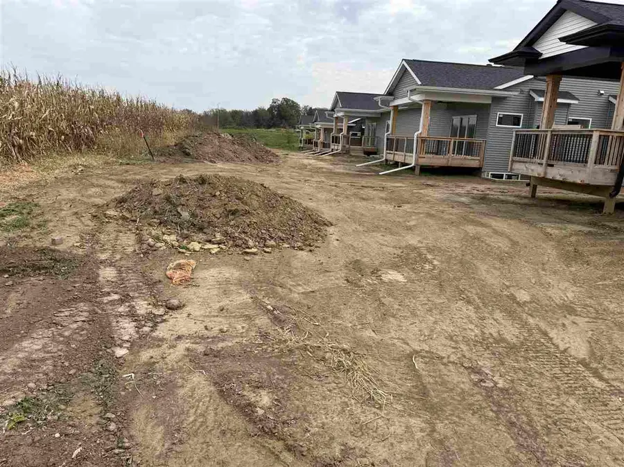 1282 Berkshire Ln, North Liberty, IA 52317 - #3