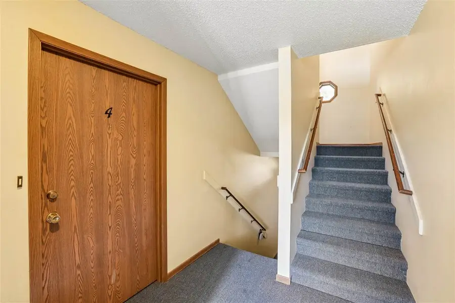 2613 Westwinds Drive, Iowa City, IA 52246 - #2
