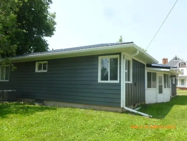 201 E Ross St, Toledo, IA 52342 - #3
