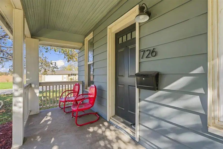 726 N Ave C, Washington, IA 52353 - #2