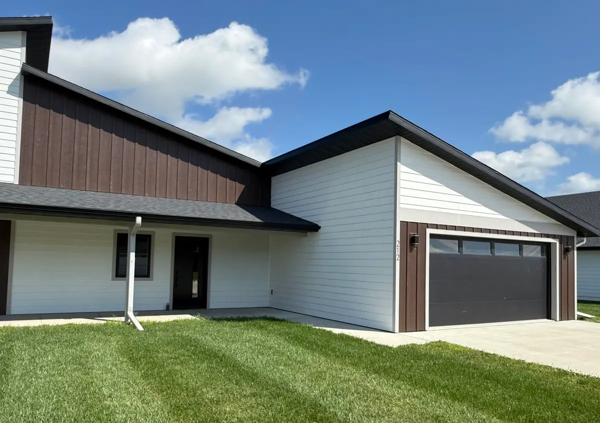 212 34th Avenue W, Spencer, IA 51301 - Image #1