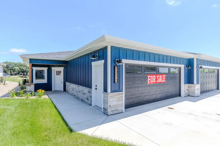 1213 Lower Loop, Arnolds Park, IA 51331 - Image #2