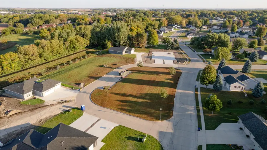 3126 Spruce Court, Unit 3, Spirit Lake, IA 51360 - Image #2