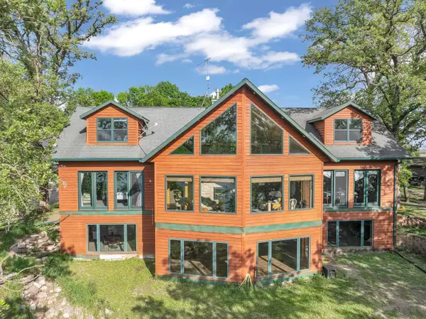 1011 Hwy 15, Armstrong, IA 50514