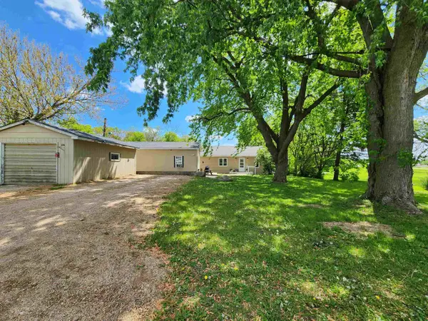 206 E Attica Street, Marathon, IA 50565