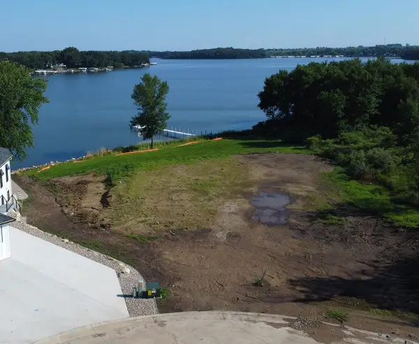 16 Helen Avenue, Milford, IA 51351