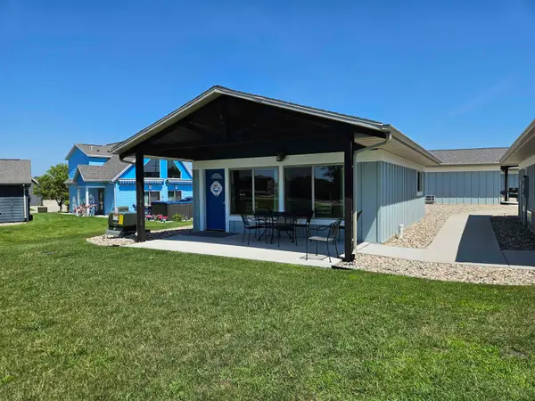 290 240th Avenue #297, Arnolds Park, IA 51331