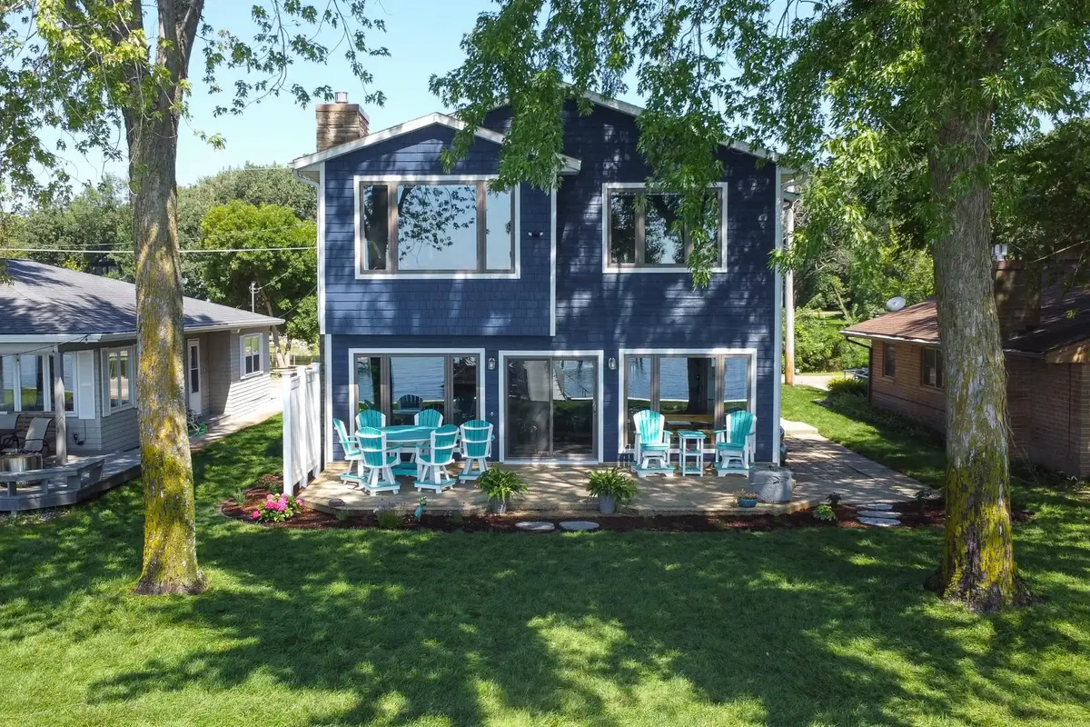 2209 Lakeshore Drive, Wahpeton, IA 51351 - Image #1