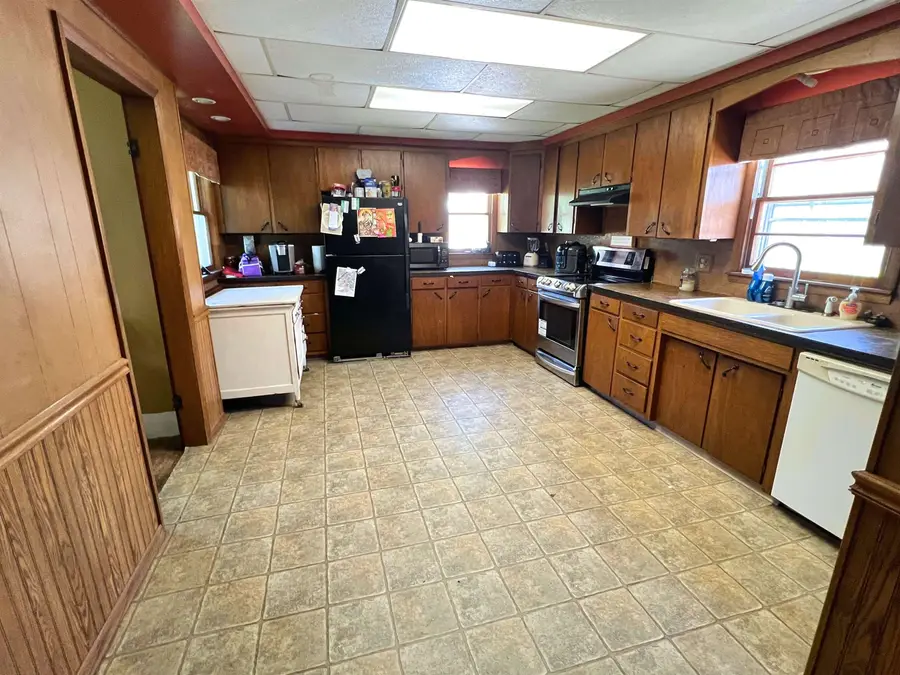 317 E Lucas, Algona, IA 50511 - Image #2