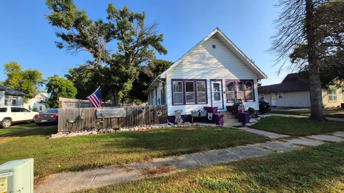 215 2nd Avenue S, Estherville, IA 51334 - Image #1