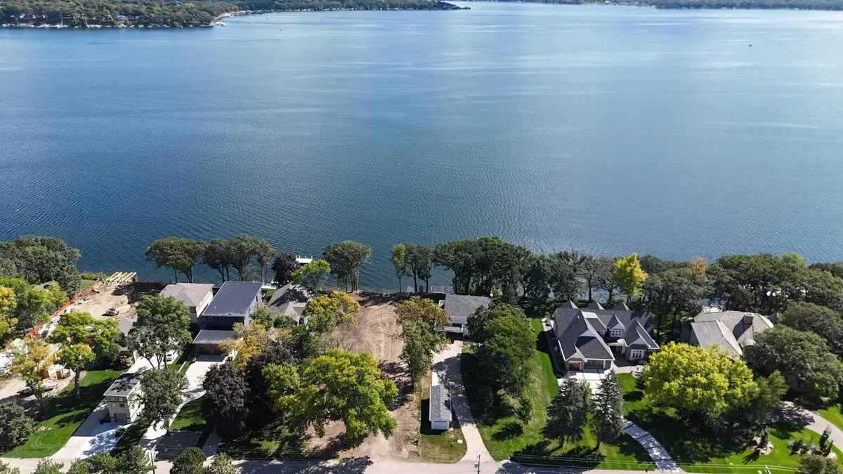 2204 Manhattan Boulevard, Wahpeton, IA 51351 - Image #1