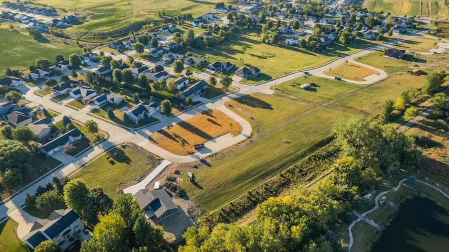 3210 Honeycomb Court #Unit 7, Spirit Lake, IA 51360 - Image #3