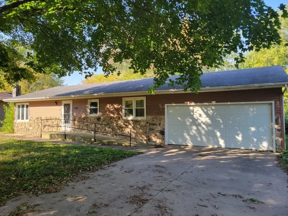118 5th Avenue Sw, Fostoria, IA 51340 - Image #1