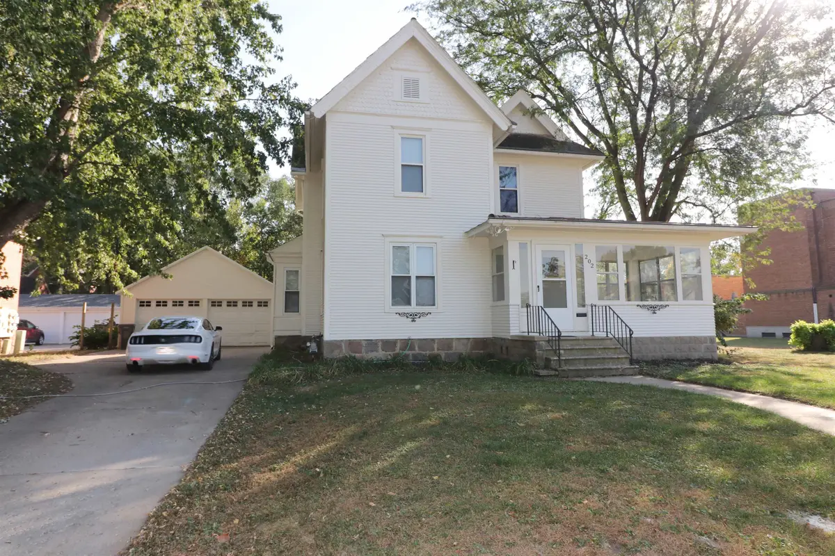 202 E 4th Street, Spencer, IA 51301 - Image #1