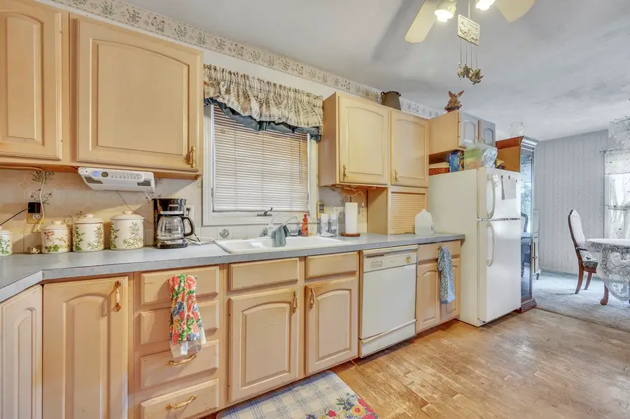 2708 Francis Sites Drive, Spirit Lake, IA 51360 - Image #3