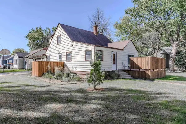 408 Avenue D E, Lake Park, IA 51347