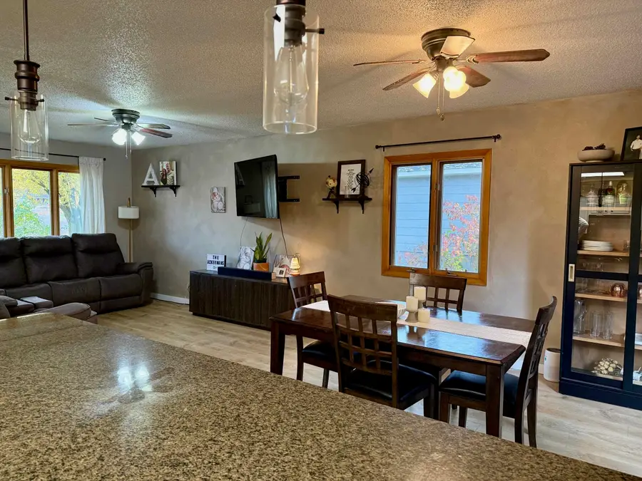 906 6th Street, Spirit Lake, IA 51360 - Image #3