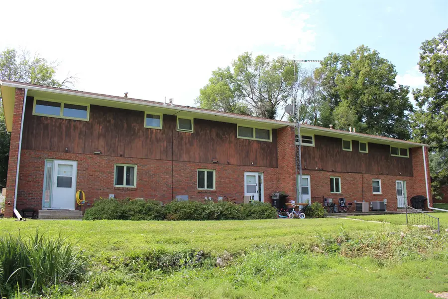 802 Valley View Drive, Ida Grove, IA 51445 - Image #2