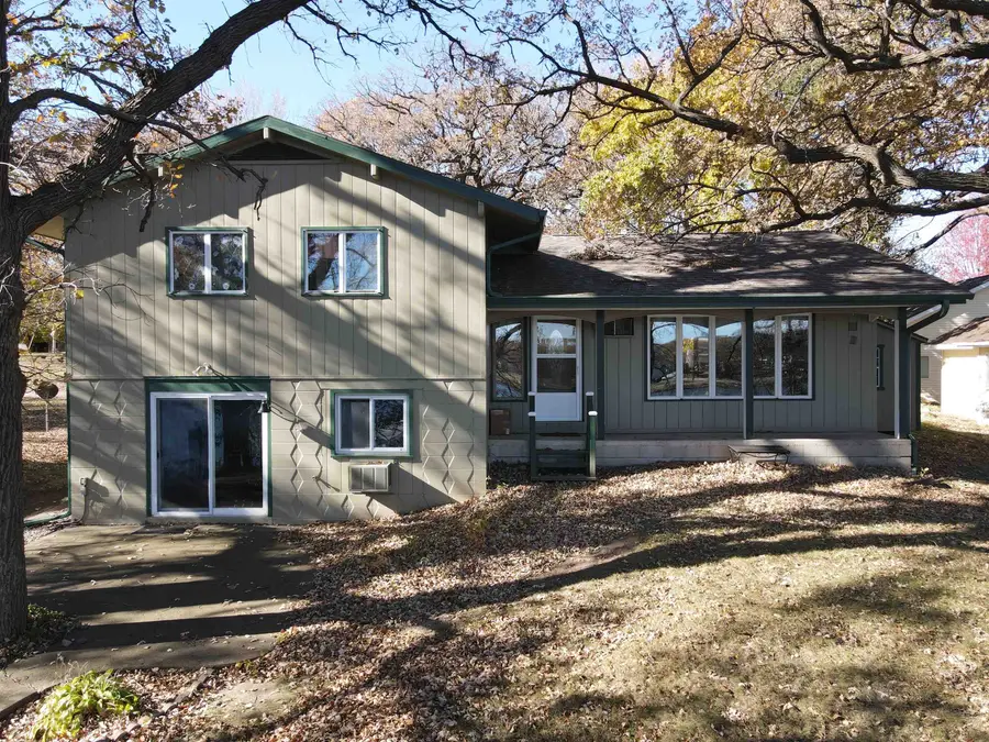 402 15th Street, Spirit Lake, IA 51360 - Image #2