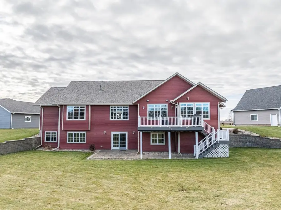 240 N Pond Drive, Jackson, MN 56143 - Image #2