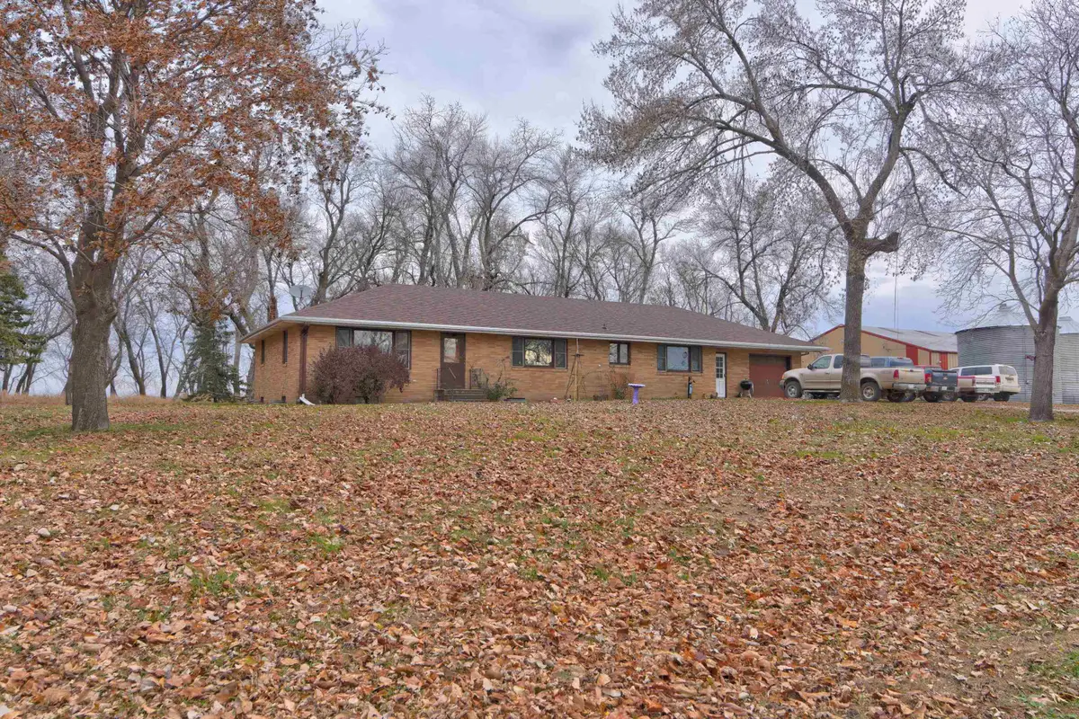 2560 360th Avenue, Estherville, IA 51334 - Image #1
