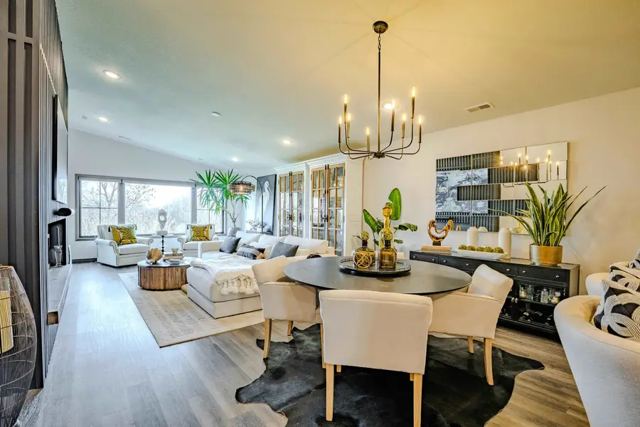 3912 Dorothy's Lane, Spirit Lake, IA 51360 - #2