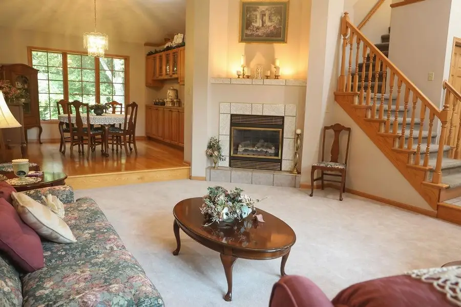 303 Knollwood Drive, Estherville, IA 51334 - Image #3