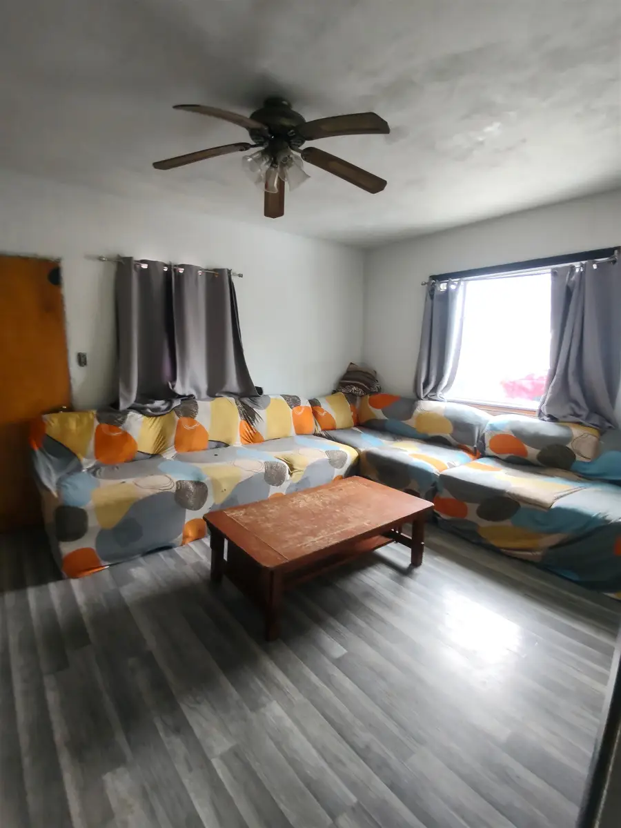 715 N 4th St., Estherville, IA 51334 - Image #3