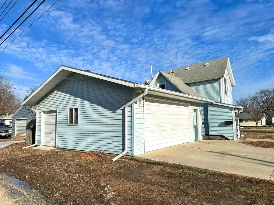 1707 Lake Street, Emmetsburg, IA 50536 - Image #3