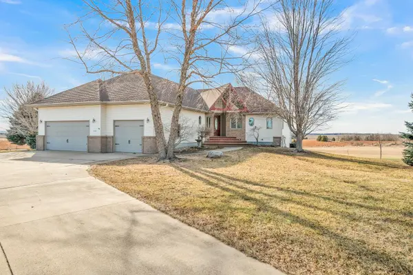 2117 212th Street, West Okoboji, IA 51351