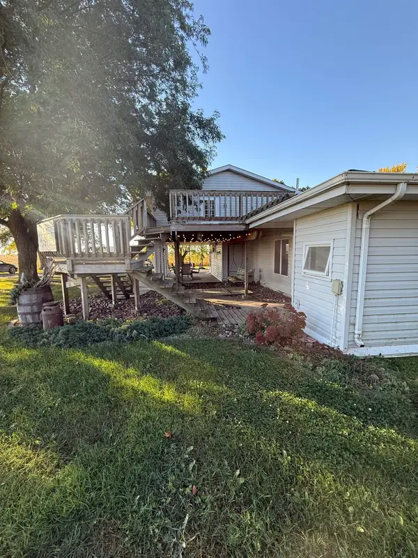 1566 590th Street, Storm Lake, IA 50588