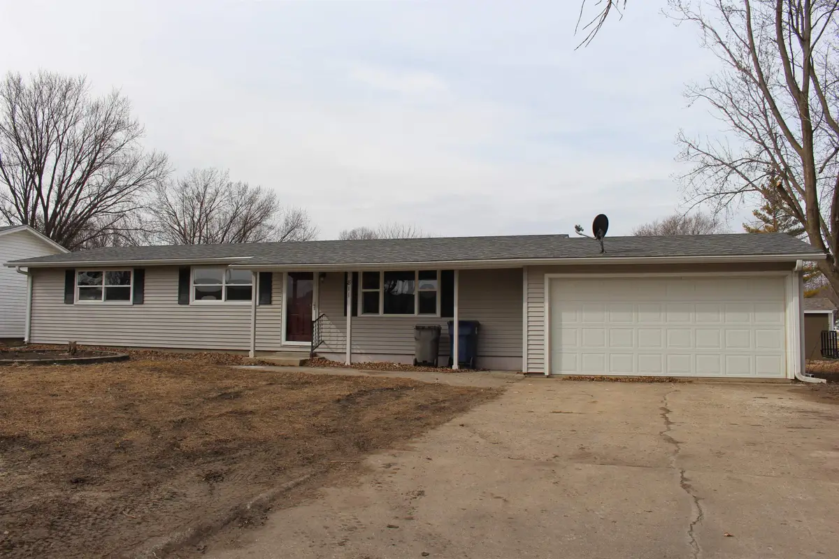 811 1st Avenue Sw, Spencer, IA 51301 - #1
