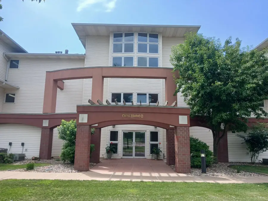 1605 Chalstrom Beach Rd, Okoboji, IA 51355 - #3