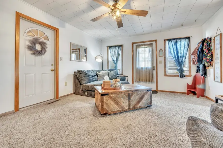 1415 N 7th Street, Estherville, IA 51334 - #3