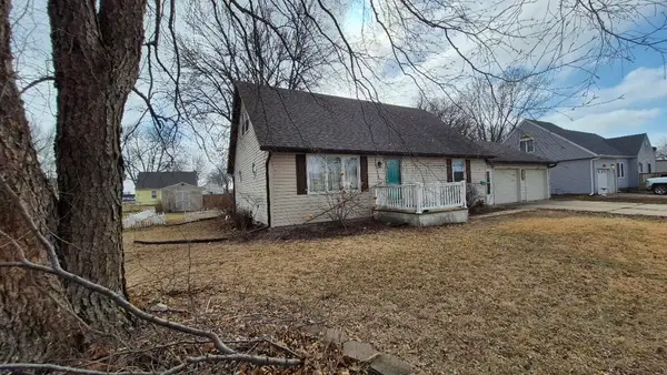 1420 1st Avenue N, Estherville, IA 51334