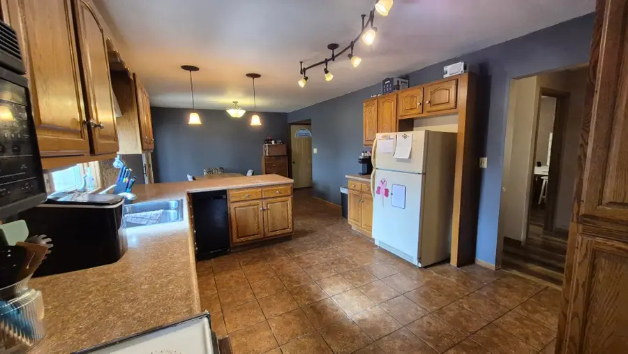 1420 1st Avenue N, Estherville, IA 51334 - #2