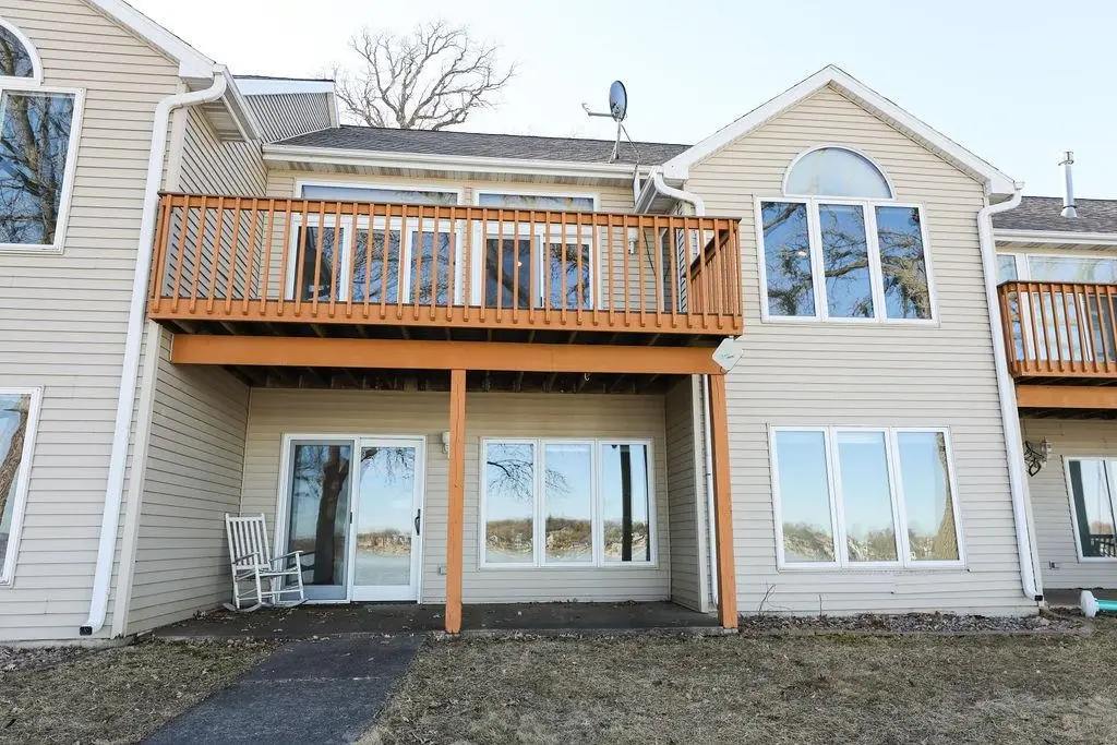 102 21st Street #6, Spirit Lake, IA 51360 - #1