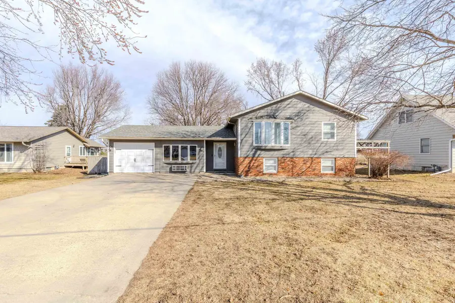 332 E 3rd Street, Ashton, IA 51232 - #2