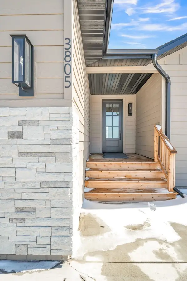 3805 Sunner Avenue, Spirit Lake, IA 51360