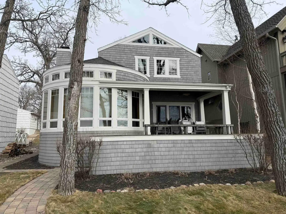 2807 Lakeshore Drive, Okoboji, IA 51355 - #1