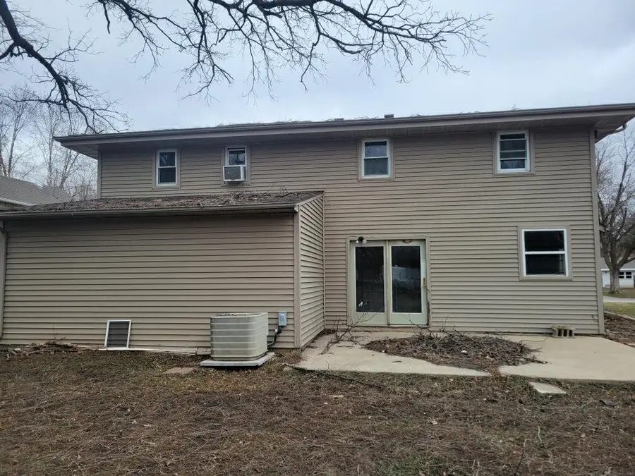 515 6th Avenue W, Spencer, IA 51301 - #2