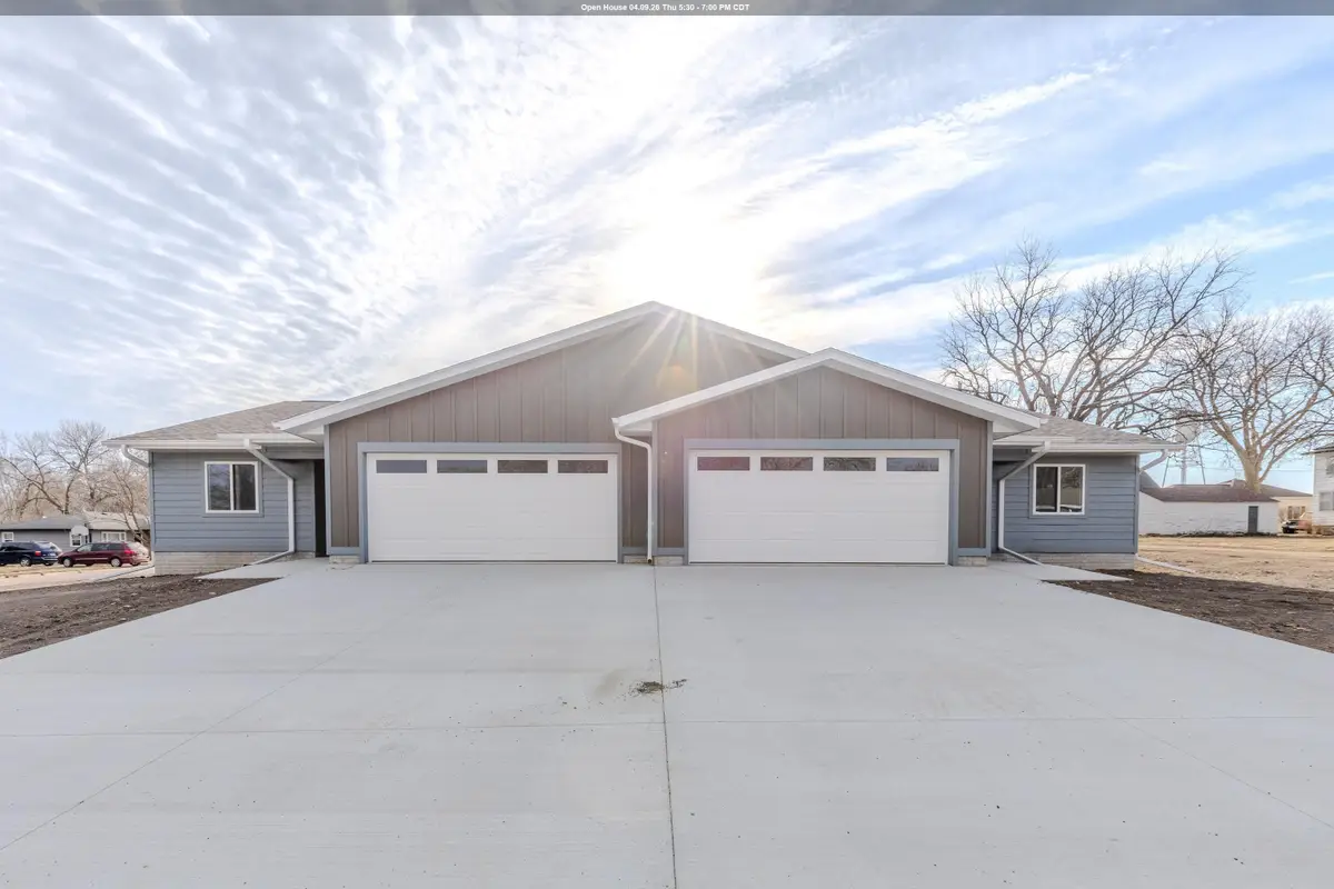 306 W 1st Street #Unit B, Lake Park, IA 51347 - #1