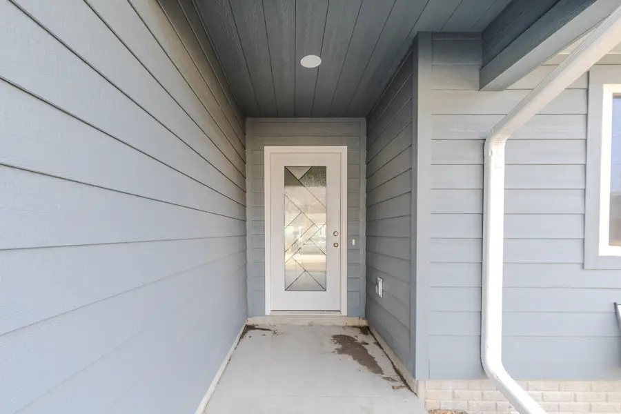 306 W 1st Street #Unit B, Lake Park, IA 51347 - #2