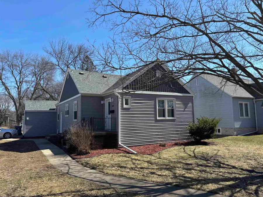 1622 1st Avenue E, Spencer, IA 51301 - #2